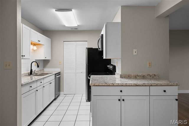 2407 Sandalwood Creek Court A, Wildwood, MO 63038