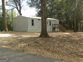 204 Detter Road 5 HOMES ON 3.26 ACRES, Canon, GA 30520