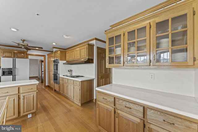 176 ROCK MILLS RD, Castleton, VA 22716