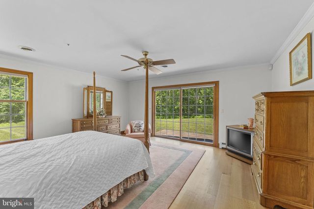 176 ROCK MILLS RD, Castleton, VA 22716