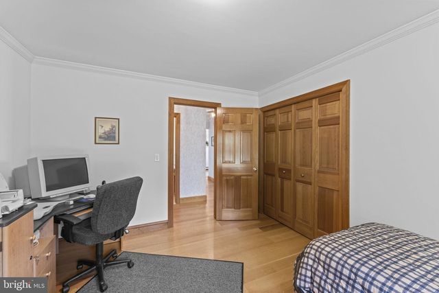 176 ROCK MILLS RD, Castleton, VA 22716