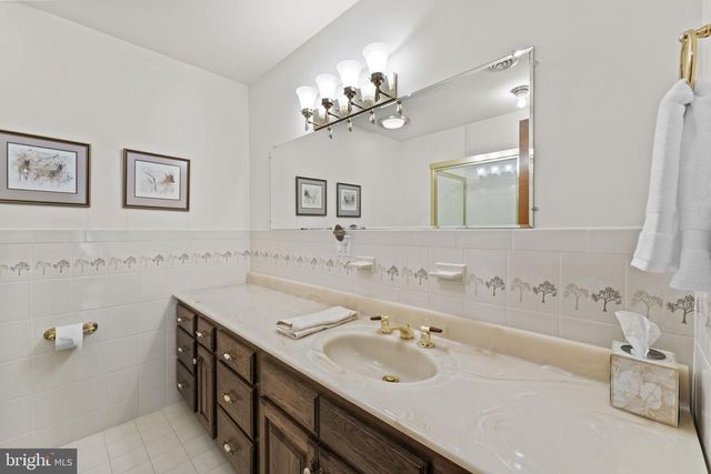 176 ROCK MILLS RD, Castleton, VA 22716