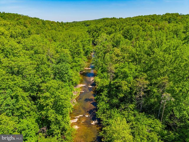 176 ROCK MILLS RD, Castleton, VA 22716