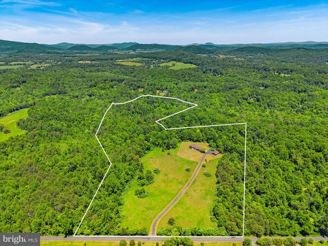 176 ROCK MILLS RD, Castleton, VA 22716