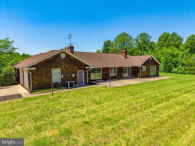 176 ROCK MILLS RD, Castleton, VA 22716