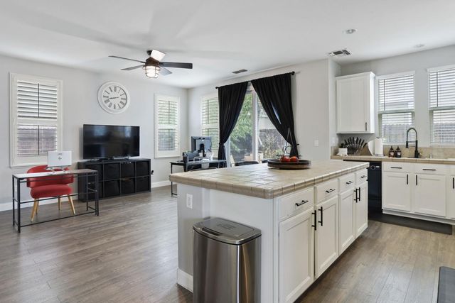 5222 Loki Ln, Stockton, CA 95219