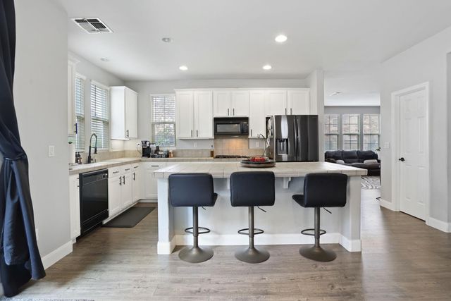 5222 Loki Ln, Stockton, CA 95219