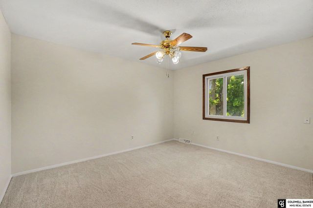 10903 Bandlytown Place, Bellevue, NE 68123