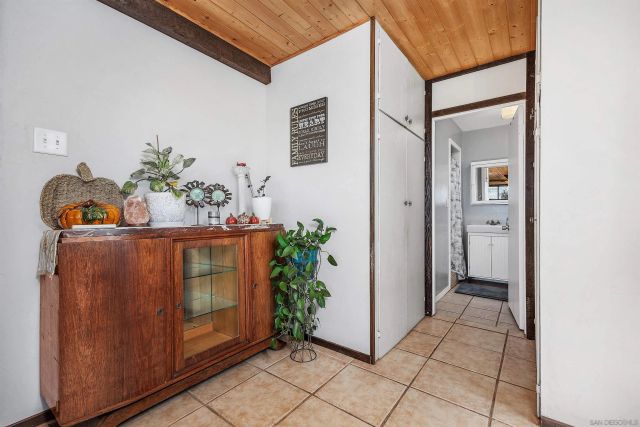 11270 San Luis Rey Dr, Valley Center, CA 92082