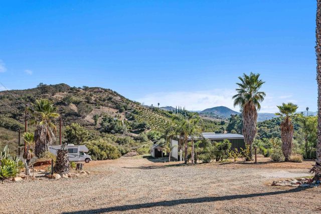 11270 San Luis Rey Dr, Valley Center, CA 92082