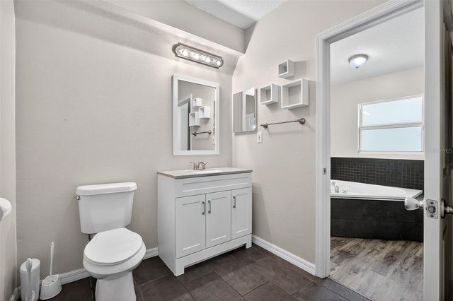 1385 11TH AVENUE, Deland, FL 32724