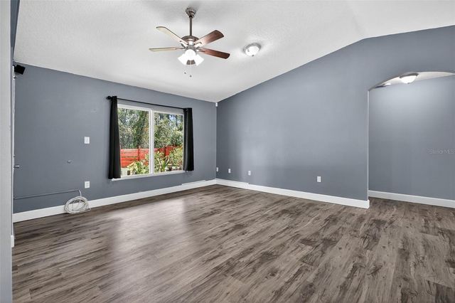 1385 11TH AVENUE, Deland, FL 32724