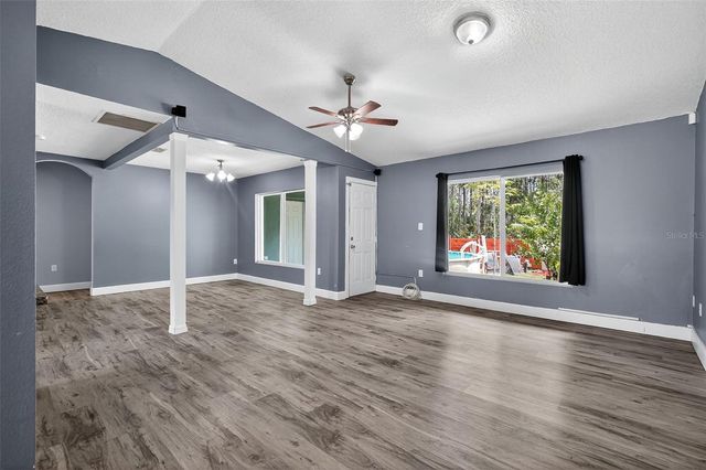 1385 11TH AVENUE, Deland, FL 32724