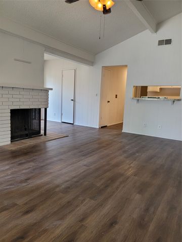 10814 E 15th Place, Tulsa, OK 74128
