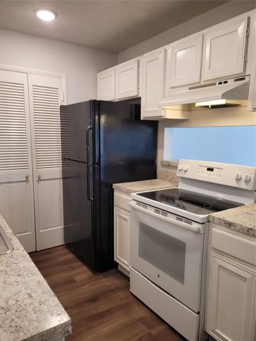 10814 E 15th Place, Tulsa, OK 74128