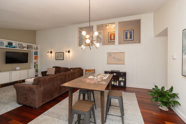 1440 Belmont Lane W, Roseville, MN 55113