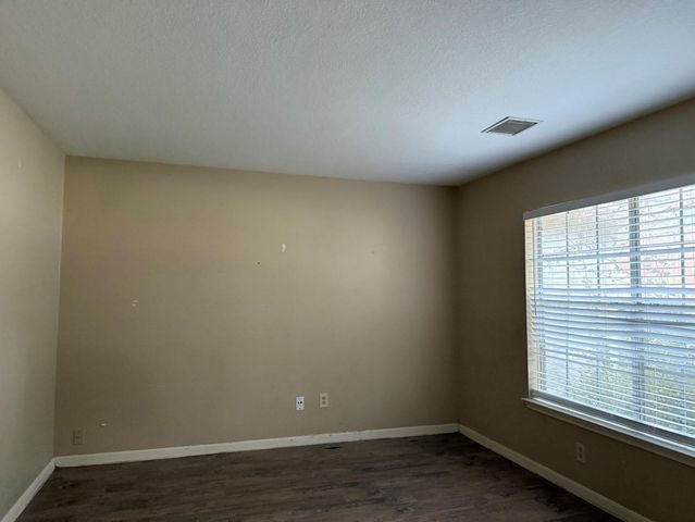 2623 Foxden Drive, Pearland, TX 77584