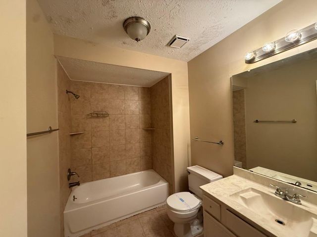 2623 Foxden Drive, Pearland, TX 77584