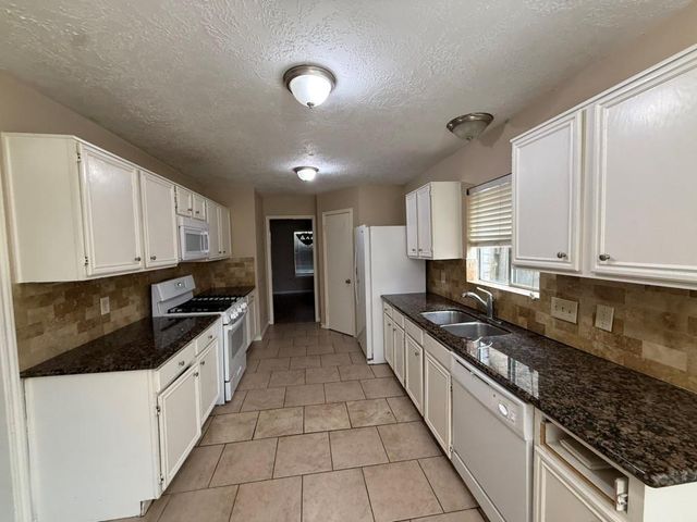 2623 Foxden Drive, Pearland, TX 77584