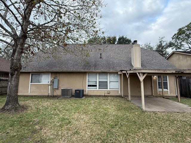 2623 Foxden Drive, Pearland, TX 77584