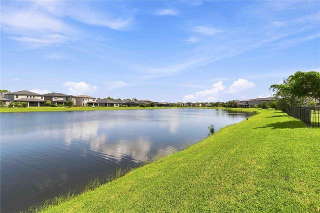 5517 SUMMIT GLEN, Bradenton, FL 34203