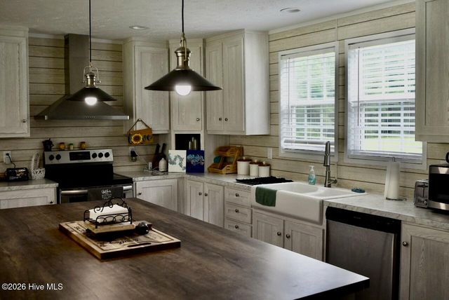 1430 Nixonton Road, Elizabeth City, NC 27909