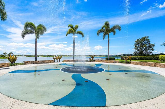 19552 BROAD SHORE Walk, Loxahatchee, FL 33470