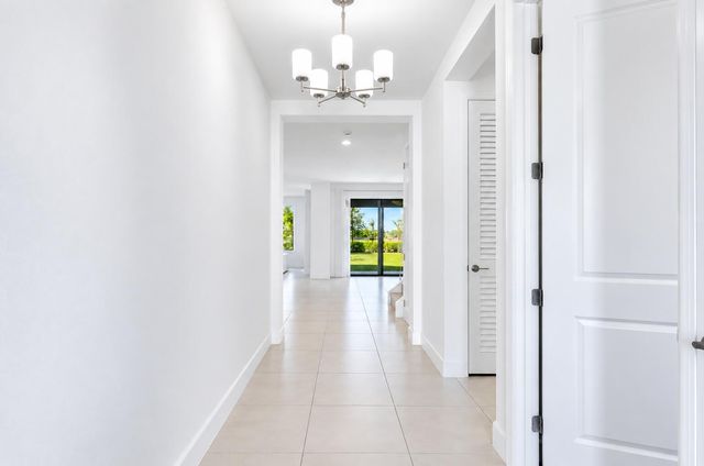 19552 BROAD SHORE Walk, Loxahatchee, FL 33470