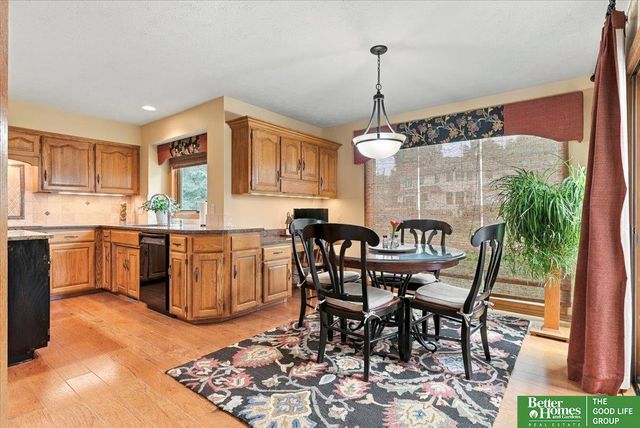 1816 N 129 Circle, Omaha, NE 68154