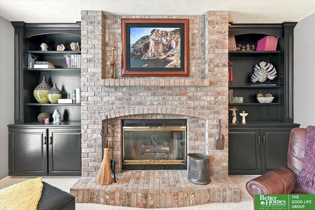 1816 N 129 Circle, Omaha, NE 68154