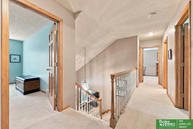 1816 N 129 Circle, Omaha, NE 68154