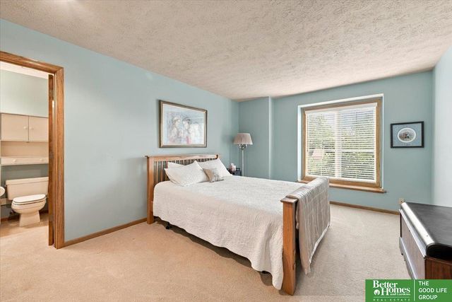 1816 N 129 Circle, Omaha, NE 68154