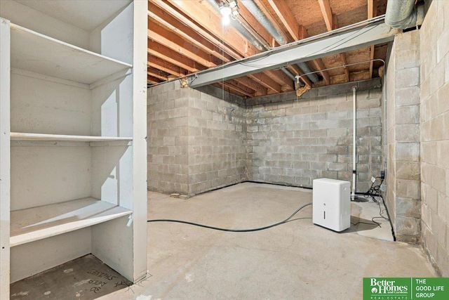 1816 N 129 Circle, Omaha, NE 68154