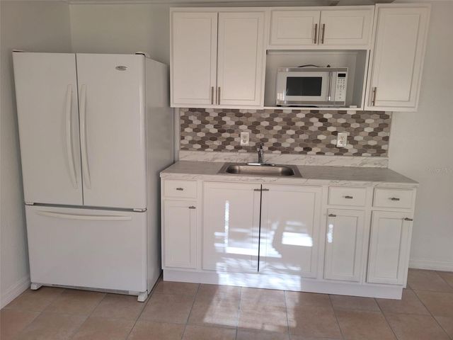 2108 RIDGEMORE DRIVE, Valrico, FL 33594