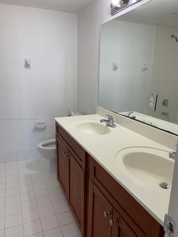 36 NW 6th Ave 1108, Miami, FL 33128