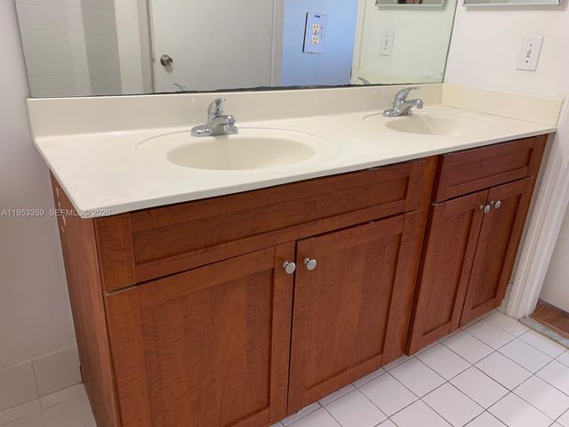 36 NW 6th Ave 1108, Miami, FL 33128