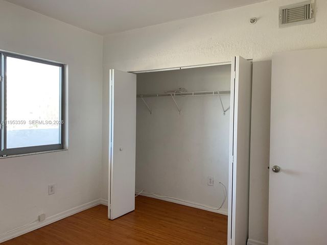 36 NW 6th Ave 1108, Miami, FL 33128