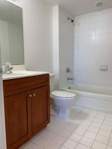 36 NW 6th Ave 1108, Miami, FL 33128