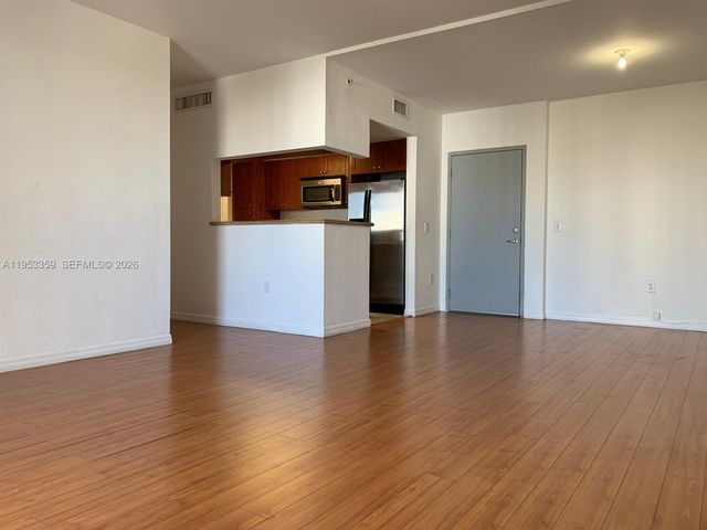 36 NW 6th Ave 1108, Miami, FL 33128