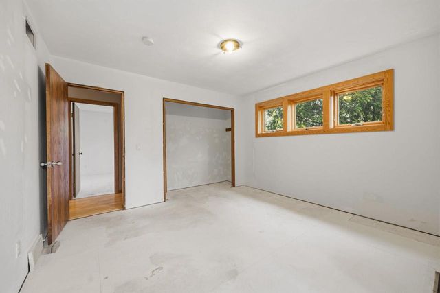 6265 Onwenstia Trail, Oregon, WI 53575
