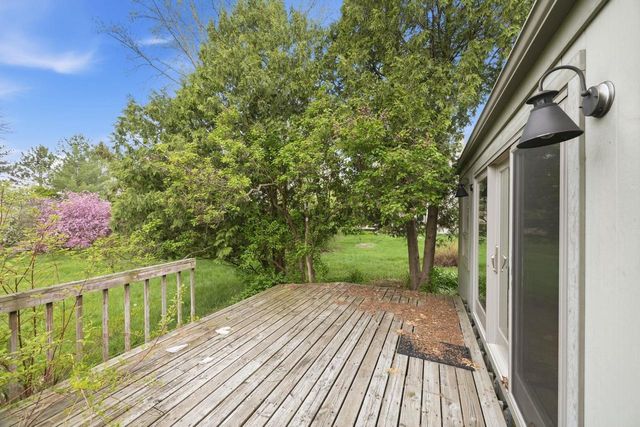 6265 Onwenstia Trail, Oregon, WI 53575