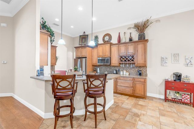 1010 GERYL WAY, Deland, FL 32724