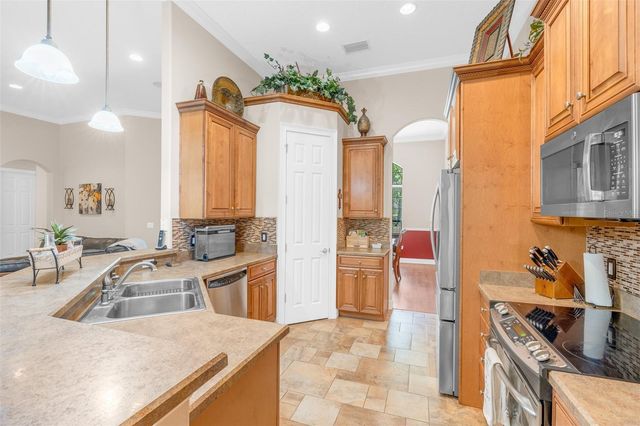 1010 GERYL WAY, Deland, FL 32724