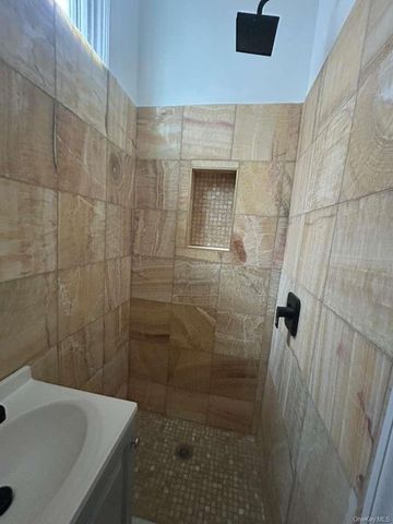 298 Cooper Street 4, Brooklyn, NY 11237