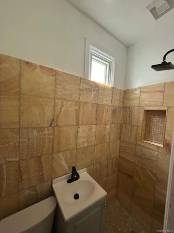 298 Cooper Street 4, Brooklyn, NY 11237