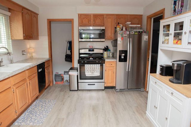 3310 Birchwood Street, Trenton, MI 48183
