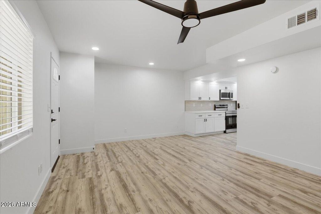 10216 N 7TH Avenue 2, Phoenix, AZ 85021 — photo 4