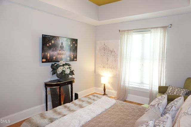 222 Glenwood Avenue 212, Raleigh, NC 27603