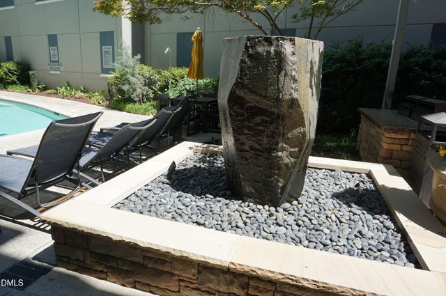 222 Glenwood Avenue 212, Raleigh, NC 27603