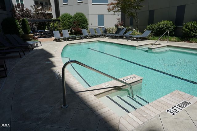 222 Glenwood Avenue 212, Raleigh, NC 27603